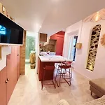 Апартаменты Proche De La Avec Jardin *