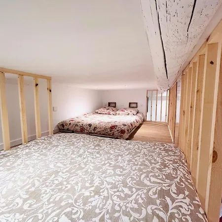 Proche De La Avec Jardin Hyeres