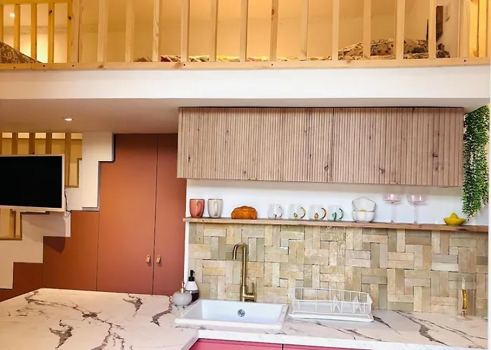 Proche De La Avec Jardin Hyères